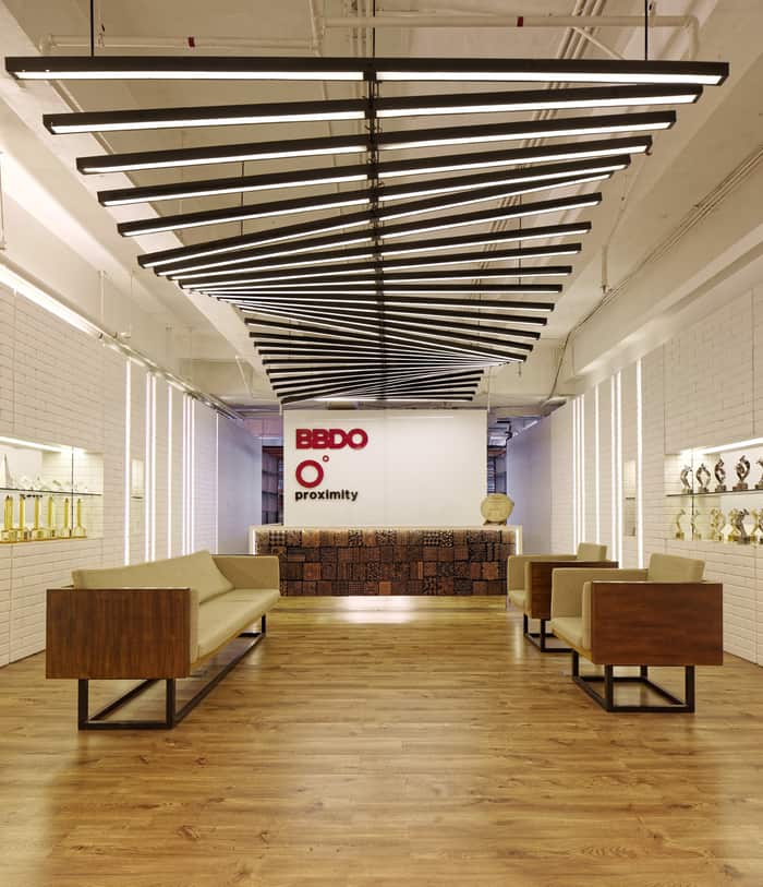Nội thất văn phòng theo phong cách công nghiệp đương đại của văn phòng BBDO