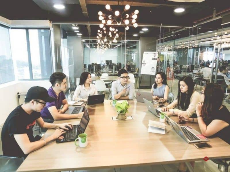 Thu Hút Khách Hàng Chỉ Với Cách Thiết Kế Văn Phòng Hiện Đại Này